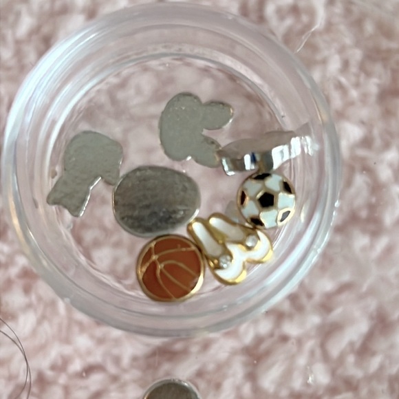 Vintage Glass Heart Locket Toggle Bracelet - Picture 9 of 11